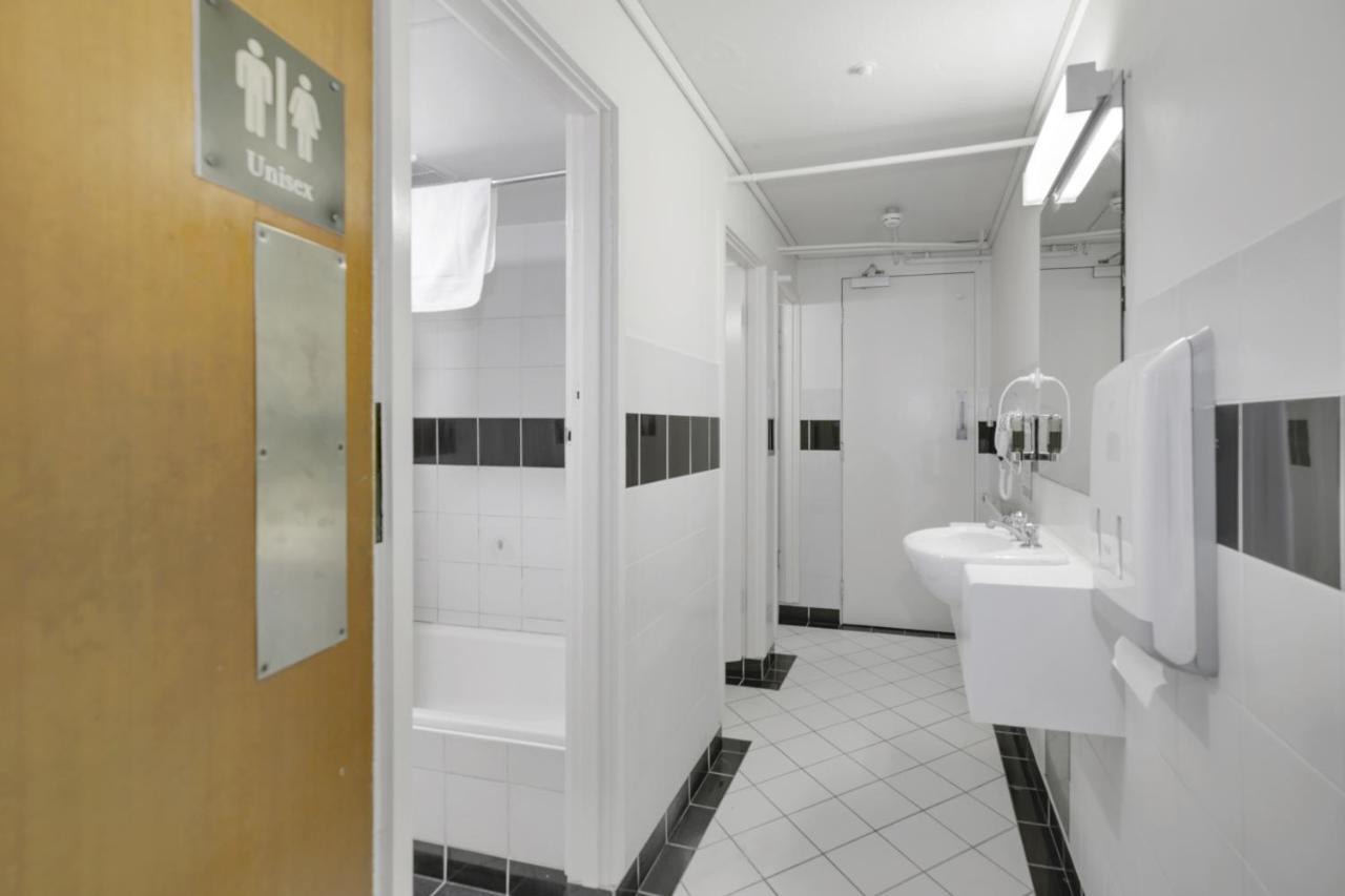 Canberra Accommodation Centre Екстериор снимка